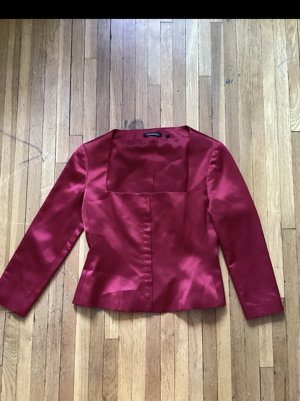 LUXE Tahari Ladies Size 4 Scoop Neck Solid Red Blazer,Wool/Rayon Blend,MINT